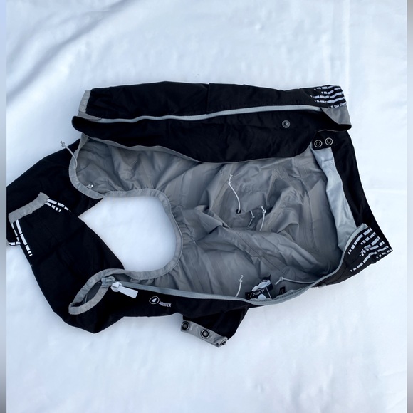 Hurtta Raven Black Rain Blocker Dog Raincoat Downpour Suit Size 25 cm /10 In - Picture 6 of 16